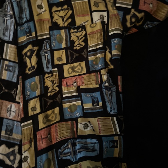 Button up - Picture 3 of 4